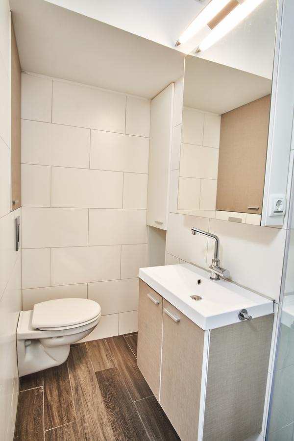 V27 Apartment | Hostaid 布达佩斯 外观 照片